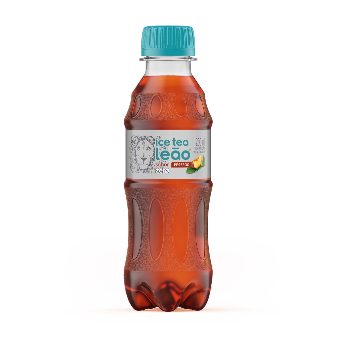 Uma garrafa de Ice Tea Leão em um fundo branco.