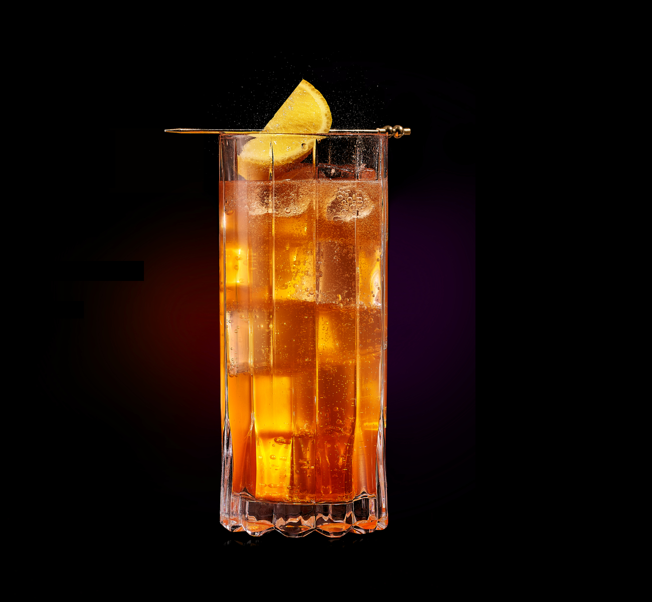 Ingrediente cocktail Amaretto Bitter cu Schweppes Bitter Lemon