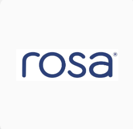 Logo i emri i markës Rosa me shkronja blu mbi sfond të bardhë.